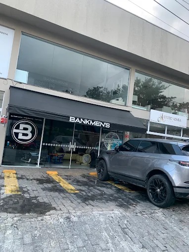 Telas na Barbearia Bankmen's